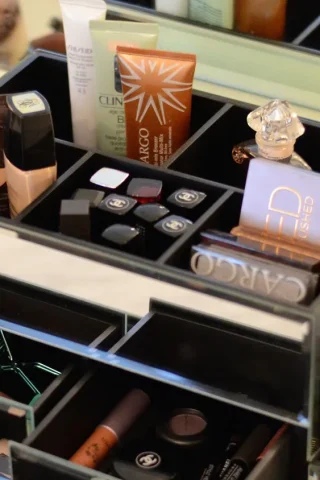 Make Up Box